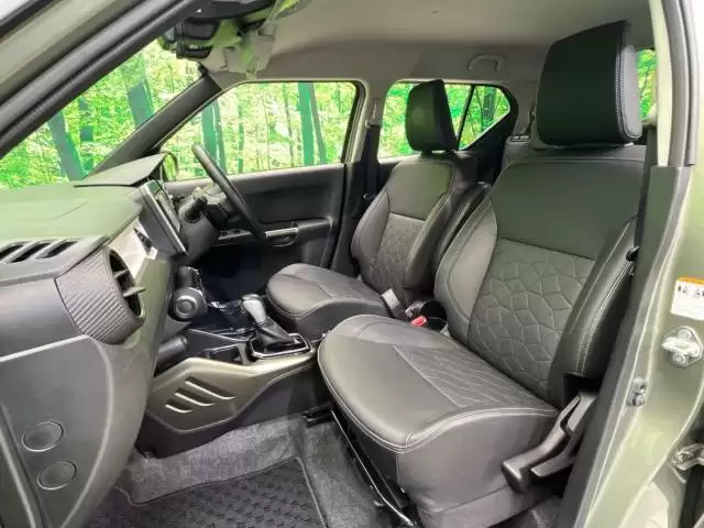 スズキ イグニスは高く評価されている?性能や魅力を徹底解説します