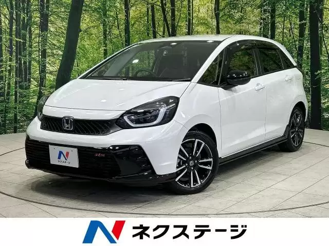 トヨタ「パッソ」のグレードによる違いは?旧型や比較ポイントも紹介