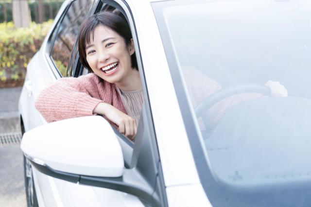 スズキ エリオを徹底解説!短命で消えたゆとりの室内を持つコンパクトカー