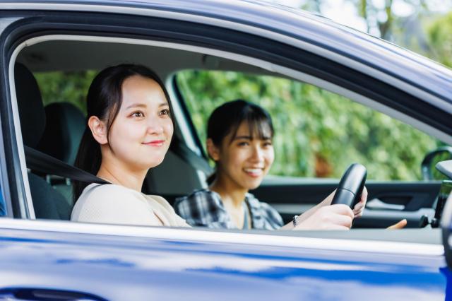 スズキ エリオを徹底解説!短命で消えたゆとりの室内を持つコンパクトカー