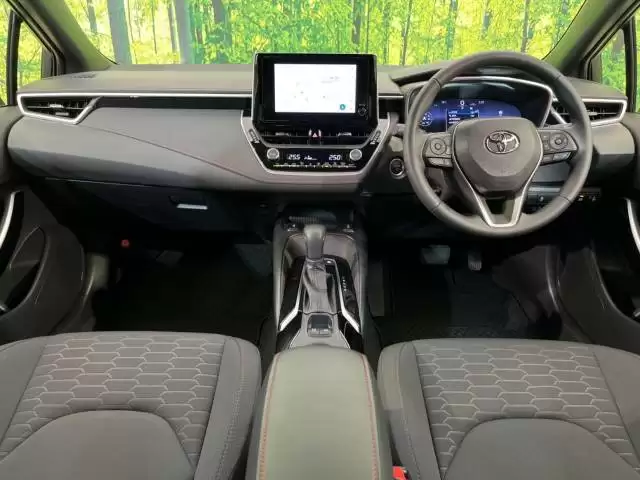 カローラスポーツは走りが魅力!誕生の歴史から現行までを総まとめ