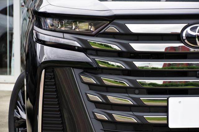 新型ヴェルファイアとアルファードが登場！2車種の違いをチェック