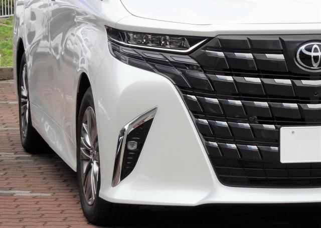 新型ヴェルファイアとアルファードが登場！2車種の違いをチェック