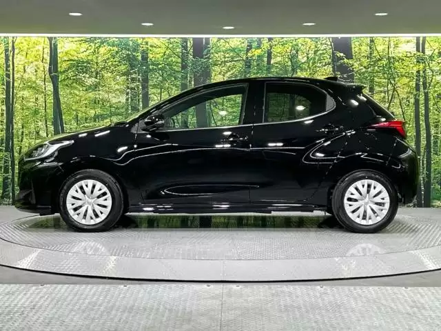 4代目ヤリスの内装とは?無駄をそぎ落としたデザイン性や特徴を紹介