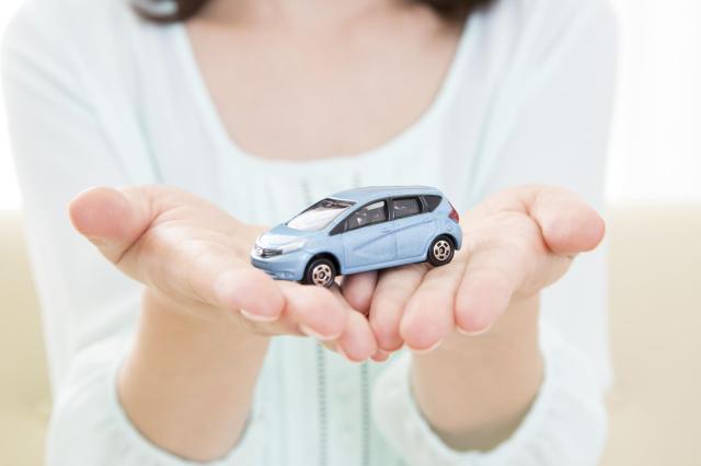 プリウスの税金はモデルで異なる!年間維持費はいくら必要?