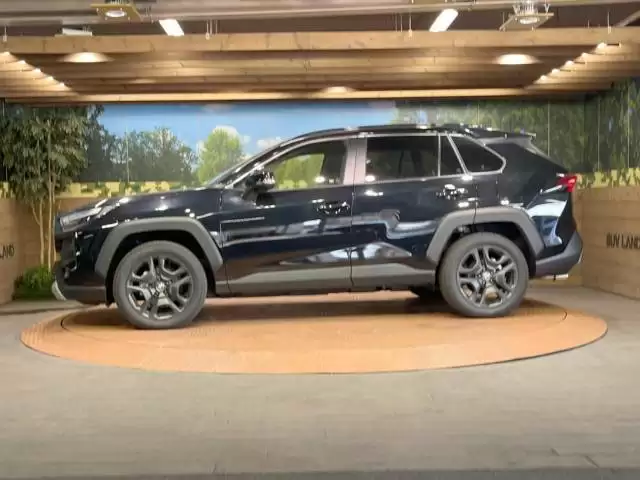 RAV4はいつモデルチェンジする?最新の予想と変更内容を解説!