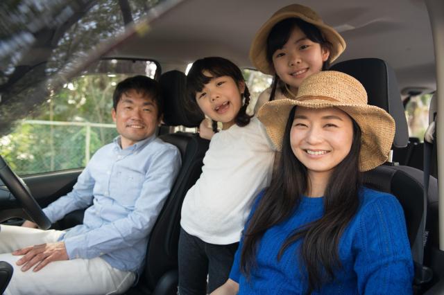 カローラクロスの内装は快適?特徴や収納性をチェックしよう