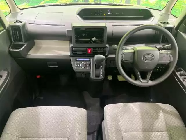 「タント」と「N-BOX」を比較!人気の軽自動車の違いとは?