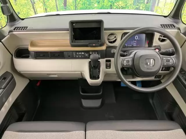 「タント」と「N-BOX」を比較!人気の軽自動車の違いとは?