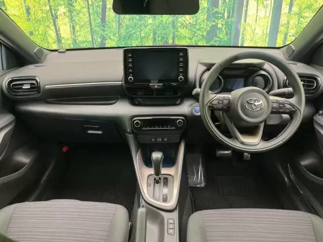 トヨタ ヤリスとヴィッツの違いは？進化した性能を徹底解説！