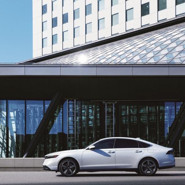 新型アコードが2024年3月に登場!魅力や旧車・ライバル車との違いは?