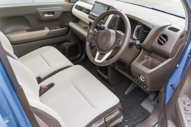 フロントベンチシート