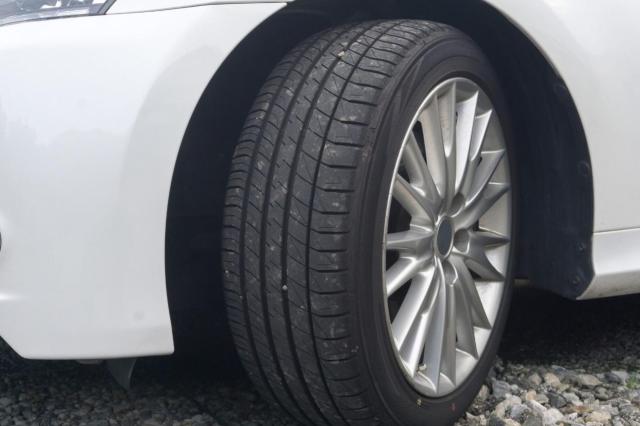 クラウンスポーツの車幅は大きい?サイズの目安や拡大した理由