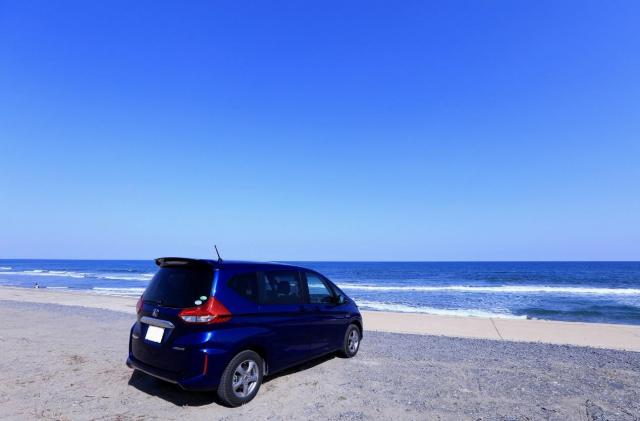 フリードのサイズを徹底解説!車体の大きさや室内空間の広さは?