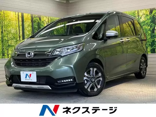 フリードのサイズを徹底解説!車体の大きさや室内空間の広さは?