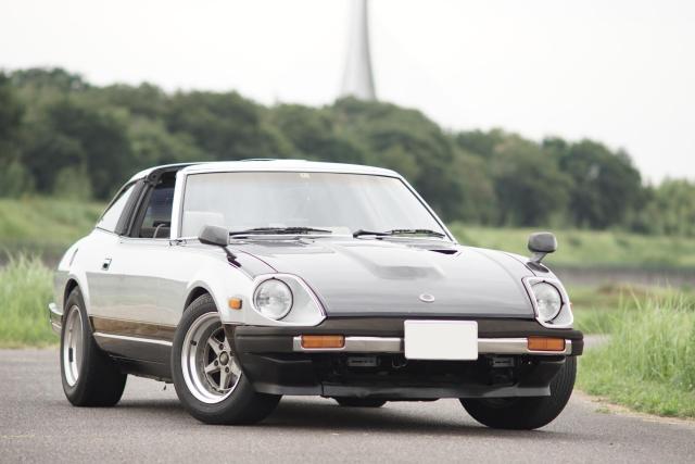 フェアレディZの歴史に迫る!おすすめの世代や現行モデルの特徴