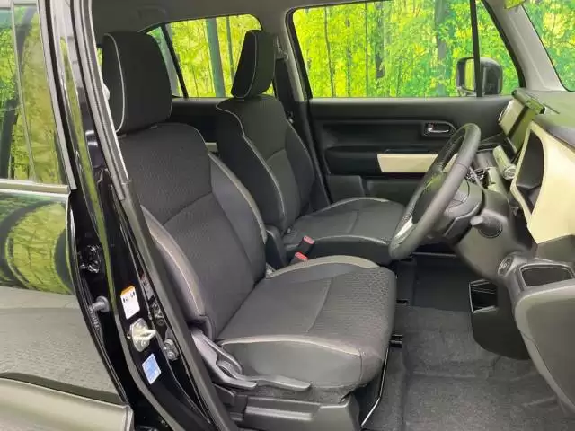 クロスビーは全13カラー!バリエーションや内装色を紹介します