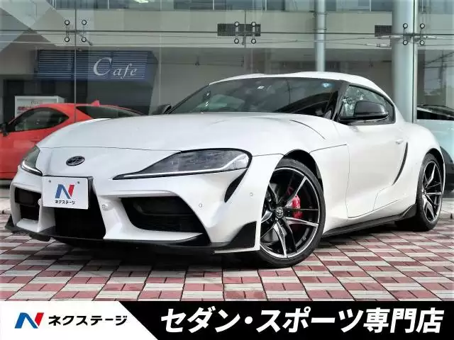 トヨタ スープラとBMW Z4を徹底的に比較！特徴や性能の違いは？