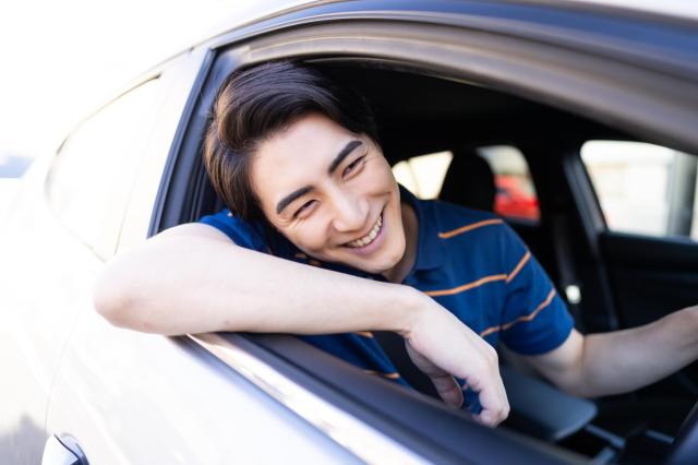 トヨタ スープラとBMW Z4を徹底的に比較！特徴や性能の違いは？