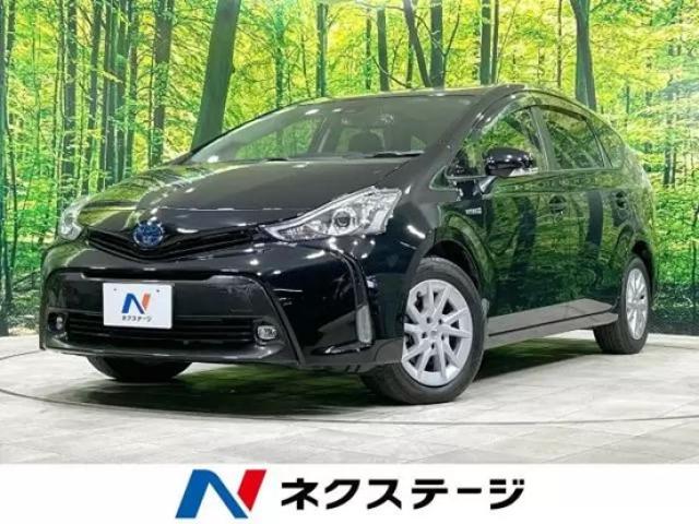 トヨタ プリウスαの車両画像