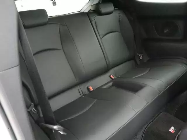 GRヤリスの後部座席は広い?特徴や使い勝手を徹底解説!