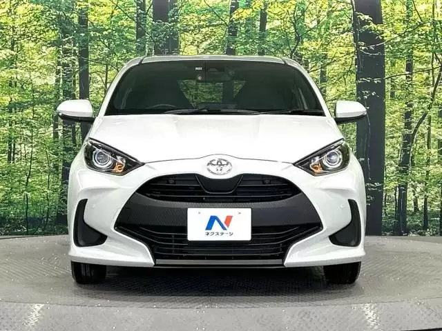 ヤリスの荷室サイズは？収納スペースや内装の特徴を紹介します