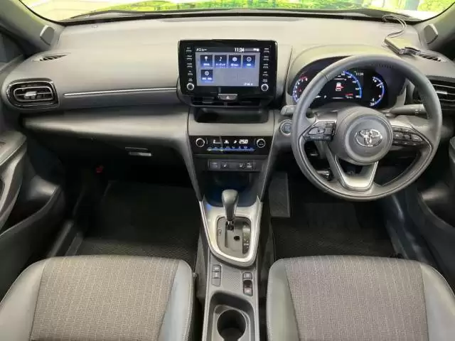 ヤリスクロスの後部座席の利便性は？シートの特徴やライバル車種との比較