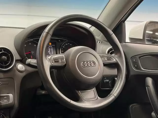 アウディ A1の魅力とは？モデルチェンジ歴や最新ラインアップも解説