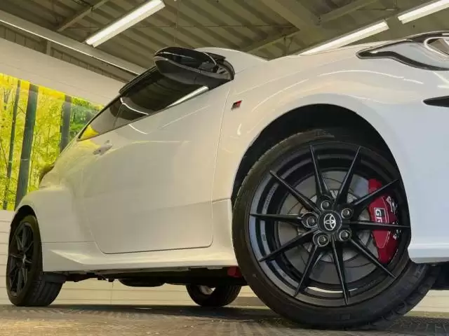 新型GRヤリスは最大304馬力!2024年マイナーチェンジを経た実力とは