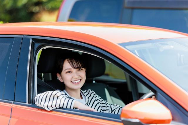 車のガラスのウロコ取り方法は？汚れの原因と予防法をチェックしよう