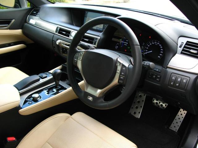 光岡バディの内装を徹底解剖！質感や使い勝手を徹底チェック