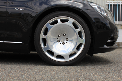 マイバッハ各モデルの値段やスペックは？最高級車の装備や機能も解説