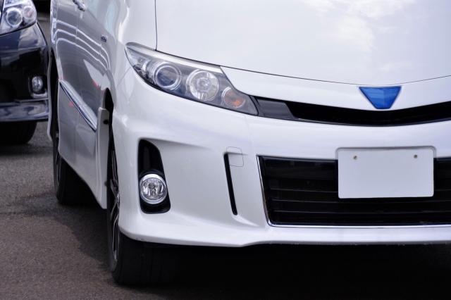 今なお人気のエスティマハイブリッドとは？魅力や中古車情報を解説