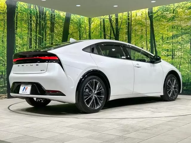 驚きの変化を見せた新型プリウス！特徴や試乗してみた感想を紹介