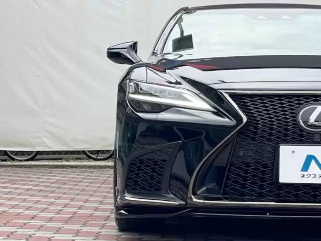 新型レクサスLSはどこが変わった?性能や特徴、最新テクノロジーを解説