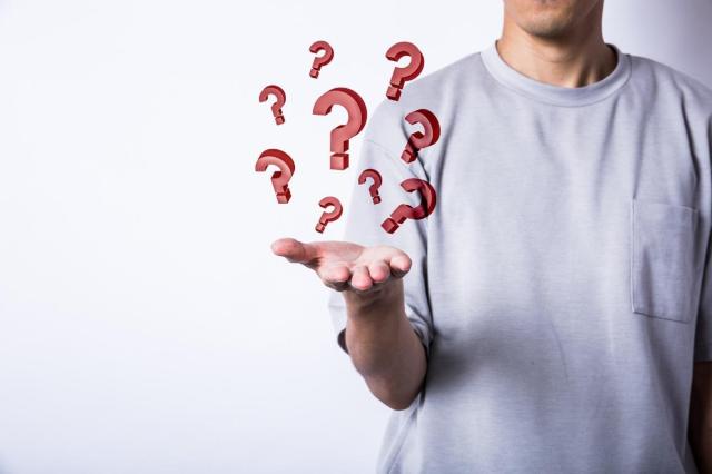 キャラバンの車中泊仕様の魅力とは?車中泊で役立つポイントを解説