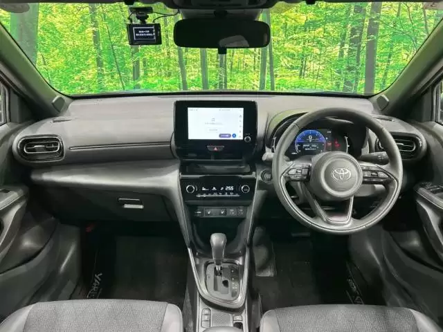 ヤリスクロスとは？歴史から最新の売買価格まで徹底解説