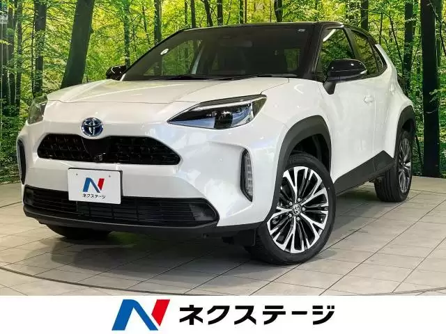 トヨタ ヤリスの魅力に迫る！燃費やサイズ・価格などが丸分かり