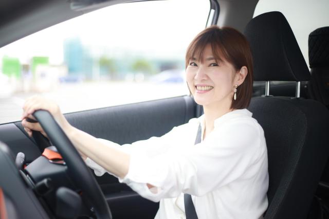 トヨタ ヤリスの魅力に迫る！燃費やサイズ・価格などが丸分かり