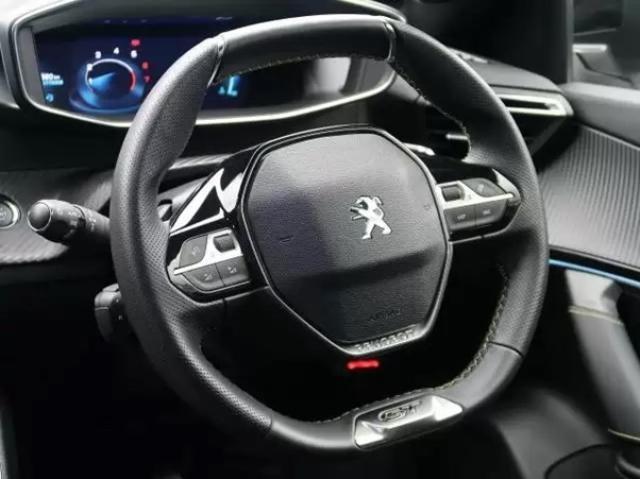 車のエンブレム図鑑：デザインの魅力と歴史を徹底解剖