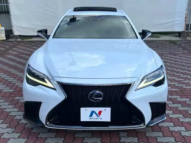 レクサスの維持費はどれくらい?維持費の主要要素と比較を紹介