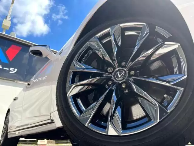 レクサスの維持費はどれくらい?維持費の主要要素と比較を紹介