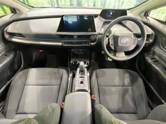 プリウスの前席