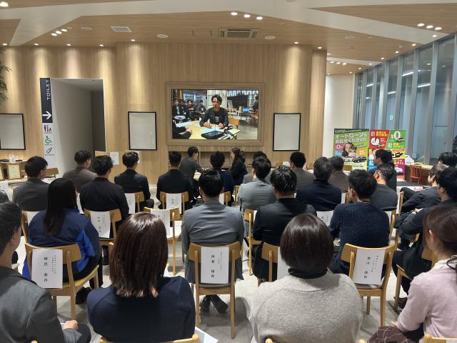 約1,800名の販売スタッフの中から1位を決定!「第一回ブロック代表ロープレコンテスト」を開催