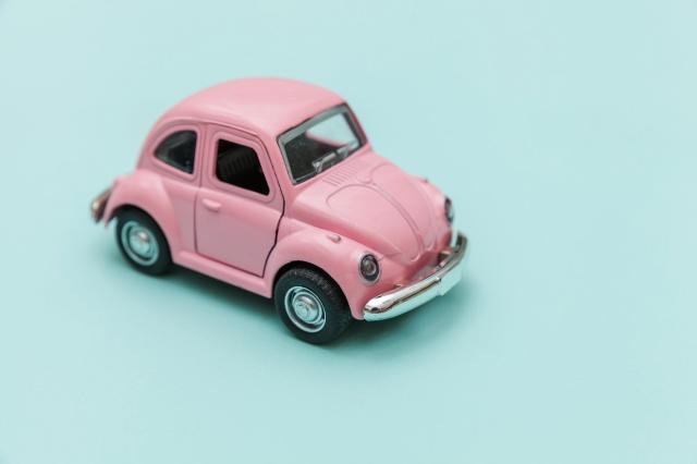 ピンクのフィアット500がかわいい！数量限定の特別仕様車を紹介