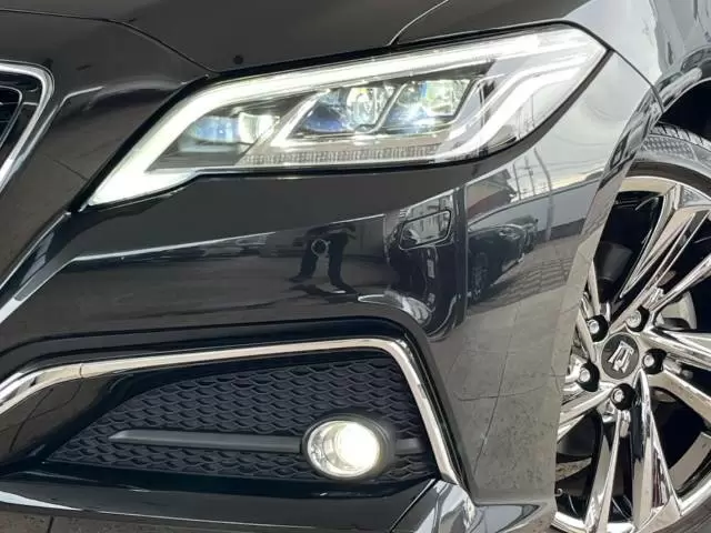 クラウン旧型と新型の違いとは！進化のポイントを解説