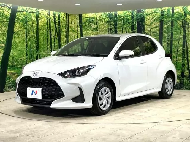 カローラとヤリスを徹底比較!スペック・燃費・ボディサイズ・価格の違いは?