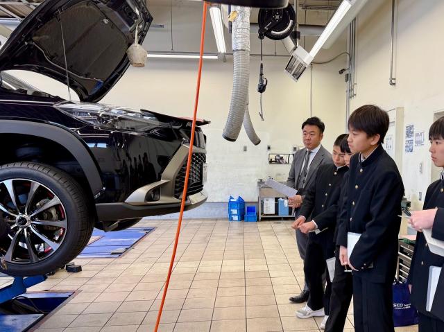 東海市立富木島中学校での出張授業、ネクステージ大高店での訪問学習の受け入れを行いました