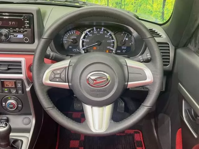 ダイハツで新車購入可能なマニュアル車は?マニュアル車の魅力も徹底解説