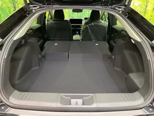 新型プリウスのグレードの違いは？装備と機能で選ぶ最適なグレード